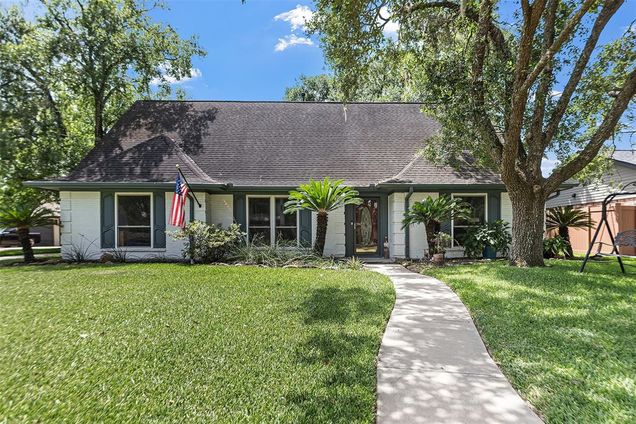 132 Cherry Tree Lane