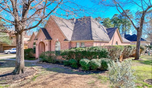 423 Pine Edge Drive