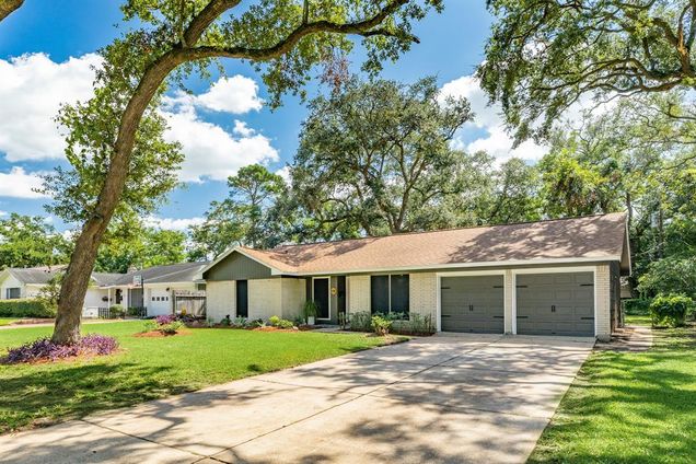 108 Sage Street Lake Jackson, TX House Sold - Photo 1 of 1. Opens carousel modal
