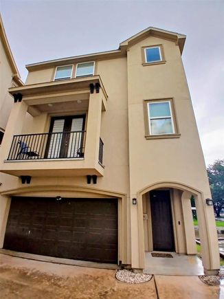 3333 Kilgore Street Houston, TX House Active - Photo 1 of 37. Opens carousel modal