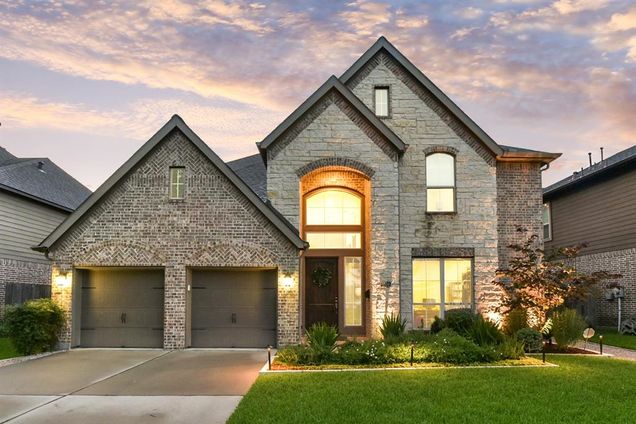 1706 Hewitt Drive Houston, TX House Active - Photo 1 of 37. Opens carousel modal