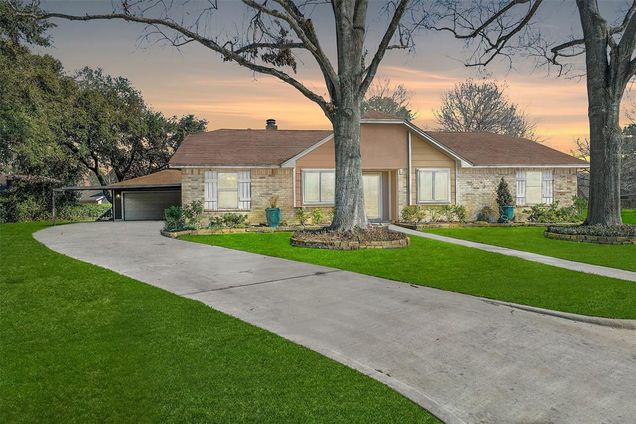 311 Elmwood Circle Friendswood, TX House Sold - Photo 1 of 1. Opens carousel modal
