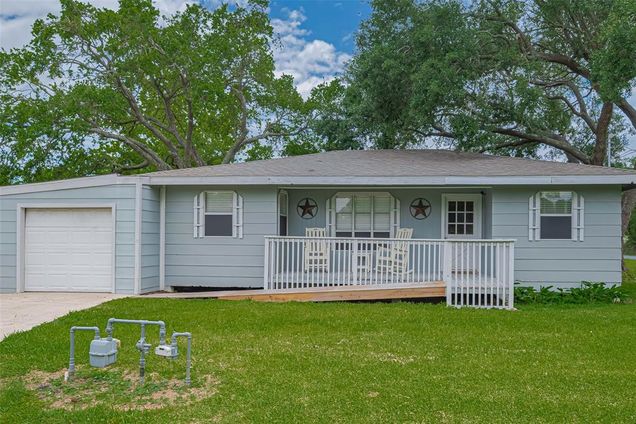 8409 Benoist Drive Dickinson, TX House Sold - Photo 1 of 1. Opens carousel modal