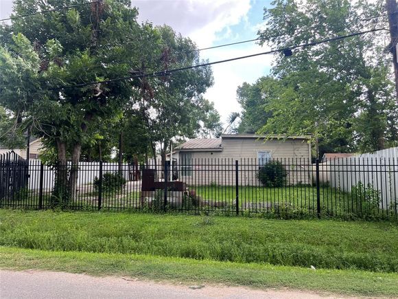 1925 Sunny Drive Houston, TX Multifamily Active - Photo 1 of 30. Opens carousel modal