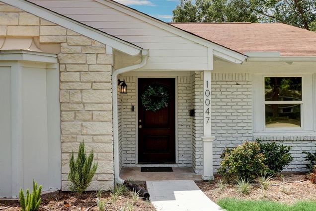 10047 Timberoak Drive Houston, TX House Sold - Photo 1 of 1. Opens carousel modal