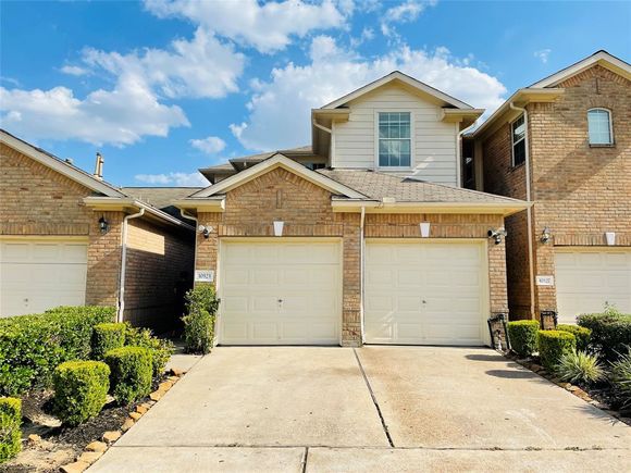 10523 Willow Park View Houston, TX Townhouse Sold - Photo 1 of 1. Opens carousel modal