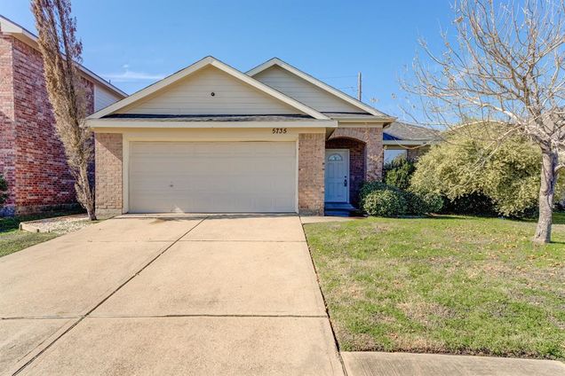 5735 Brookhollow Pine Trail
