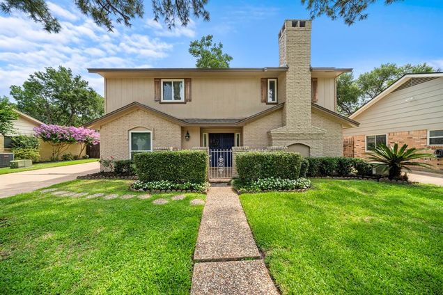 2830 Bernadette Lane Houston, TX House Active - Photo 1 of 34. Opens carousel modal