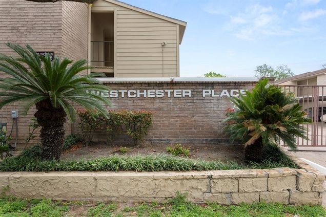 700 Thicket Lane Unit 602 Houston, TX Townhouse Sold - Photo 1 of 1. Opens carousel modal