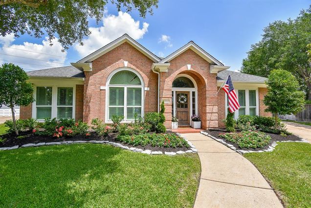 8814 Chipping Rock Drive Sugar Land, TX House Sold - Photo 1 of 1. Opens carousel modal