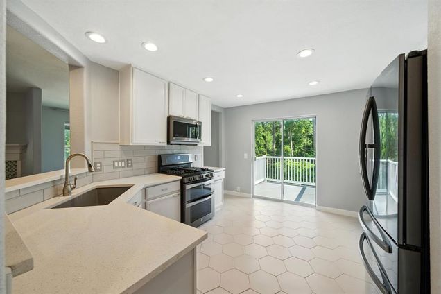 13600 Breton Ridge Street Unit 7B