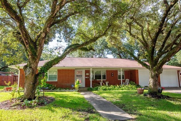 801 Rosewood Drive Baytown, TX House Sold - Photo 1 of 1. Opens carousel modal