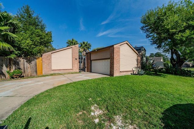 3031 Ashford Trail Drive Houston, TX House Sold - Photo 1 of 1. Opens carousel modal