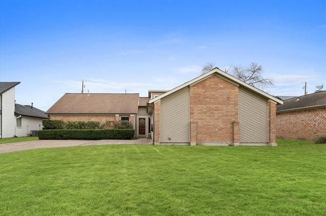 513 White Wing Court
