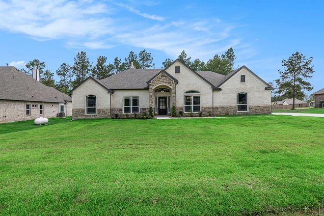 13352 Wichita Fall Trail Conroe, TX House Active - Photo 1 of 14. Opens carousel modal