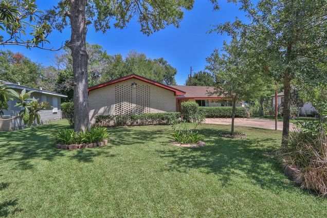 6721 W Bayou Drive Hitchcock, TX House Sold - Photo 1 of 1. Opens carousel modal