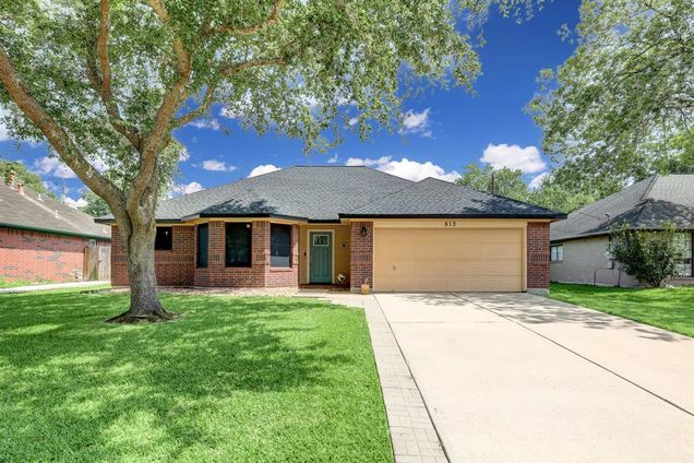 513 Valley Drive Dickinson, TX House Sold - Photo 1 of 1. Opens carousel modal
