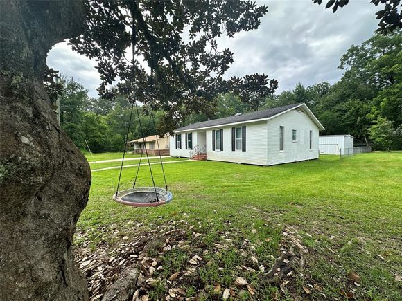 500 W Holly Street Woodville, TX House Active - Photo 1 of 41. Opens carousel modal