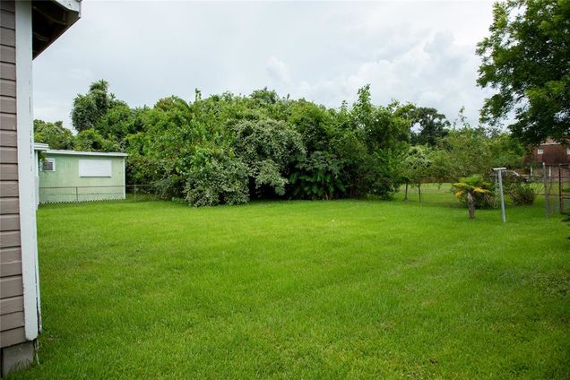 123 Lake Road La Marque, TX House Active - Photo 1 of 17. Opens carousel modal