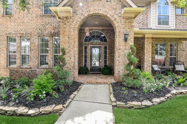 8423 Glenn Leigh Drive