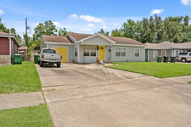 1119 Shawnee Street