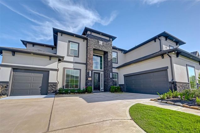 6311 Little Murray Lane Sugar Land, TX House Sold - Photo 1 of 1. Opens carousel modal