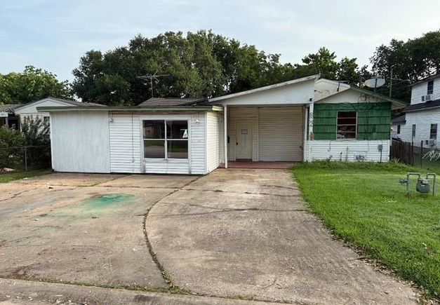 802 Matamoros Drive Rosenberg, TX Multifamily Active - Photo 1 of 28. Opens carousel modal