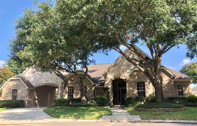 18 Cardinal Bend Lane Houston, TX House Sold - Photo 1 of 1. Opens carousel modal