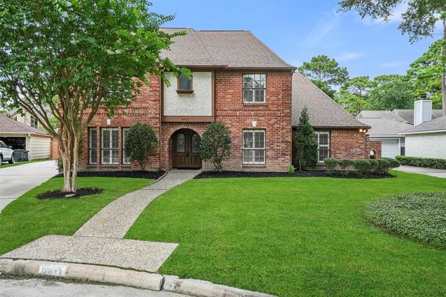 6711 Walton Heath Drive
