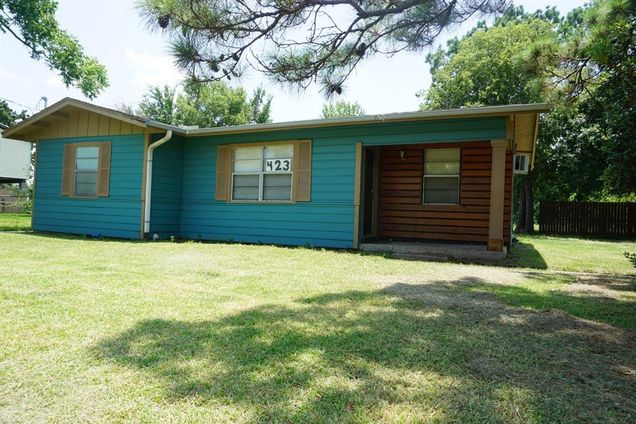 423 Bay Oaks Drive La Porte, TX House Sold - Photo 1 of 1. Opens carousel modal