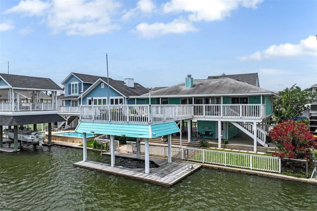 3404 Jolly Roger Circle Galveston, TX House Sold - Photo 1 of 1. Opens carousel modal