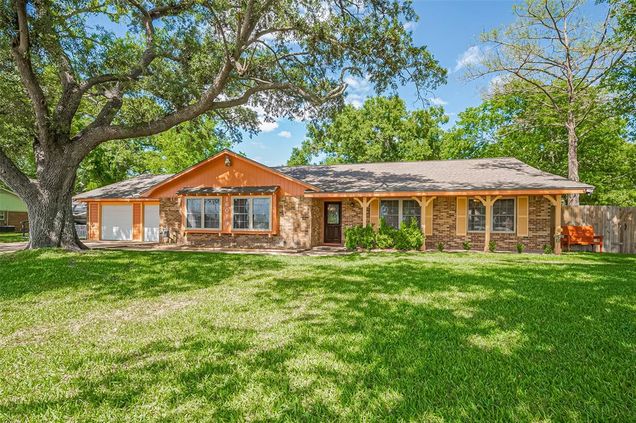 16019 Highway 36 Needville, TX House Sold - Photo 1 of 1. Opens carousel modal