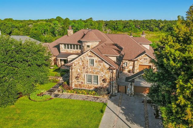316 Los Frailes Drive Friendswood, TX House Sold - Photo 1 of 1. Opens carousel modal