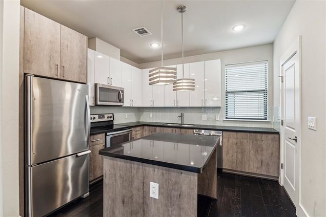 2401 Crawford Street Unit A209