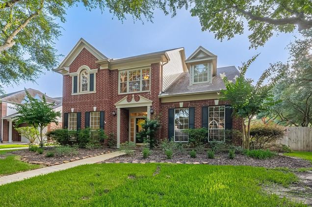 1902 Rosebay Court