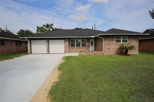 2505 Dewberry Lane