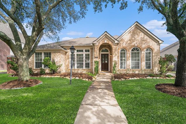 3926 Shadow Trace Circle Houston, TX House Sold - Photo 1 of 1. Opens carousel modal
