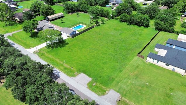 3818 Wingtail Way Pearland, TX Plot of land Active - Photo 1 of 8. Opens carousel modal