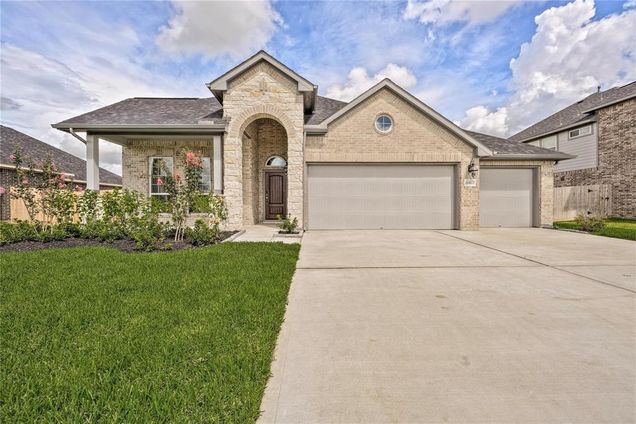 11927 Champions Forest Drive Dayton, TX House Active - Photo 1 of 8. Opens carousel modal