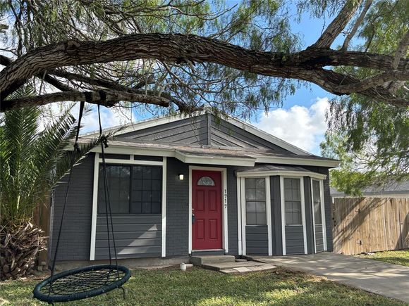 1717 Triple Crown Drive Corpus Christi, TX House Active - Photo 1 of 19. Opens carousel modal