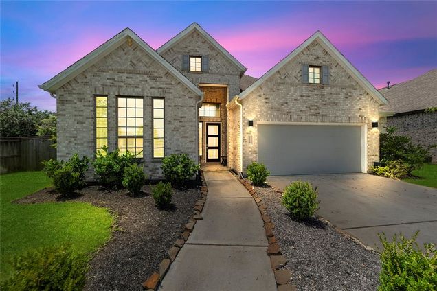 10534 Emory Park
