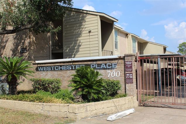 700 Thicket Lane Unit 904 Houston, TX Townhouse Sold - Photo 1 of 1. Opens carousel modal