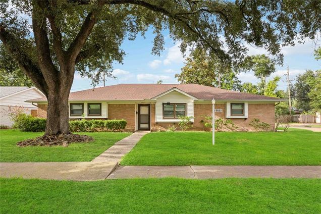 5823 Ettrick Drive Houston, TX House Active - Photo 1 of 12. Opens carousel modal