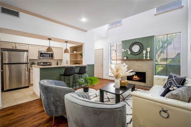 1201 Mcduffie Unit 172 Houston, TX Townhouse Sold - Photo 1 of 1. Opens carousel modal