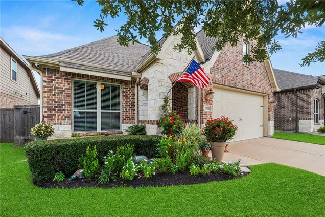 19906 Rojo Rock Lane