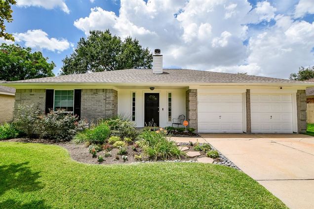 22542 Market Square Lane