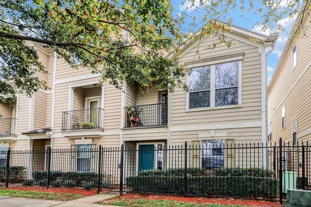 1413 Paige Street Houston, TX Townhouse Sold - Photo 1 of 1. Opens carousel modal