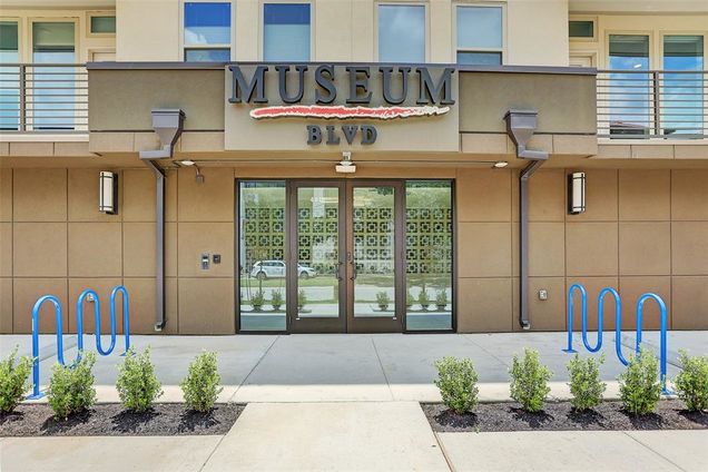 4819 Caroline Street Unit 304 Houston, TX Condo Sold - Photo 1 of 1. Opens carousel modal