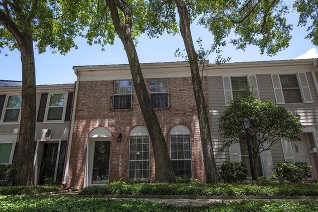 9658 Westview Drive Unit 7 Houston, TX Townhouse Sold - Photo 1 of 1. Opens carousel modal