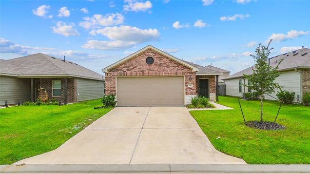 195 Bellewood Manor Drive